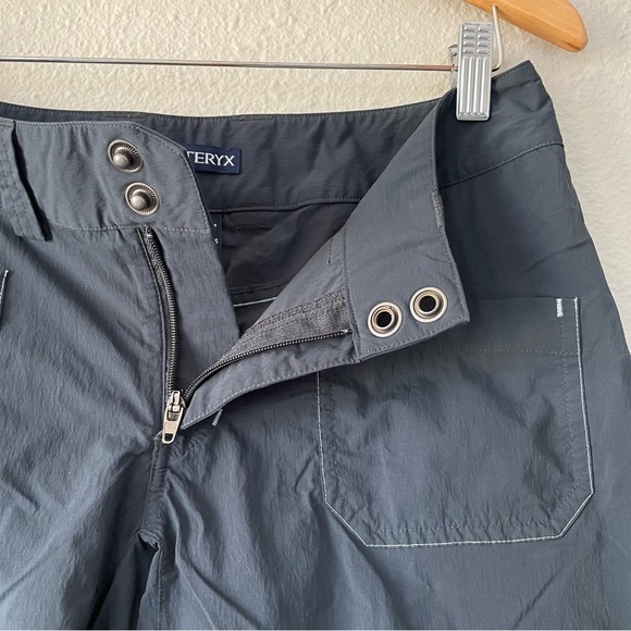 Arcteryx Rampart Hiking Shorts Women’s 4 Gray Bermuda Lightweight Gorpcore Cargo - Picture 8 of 15